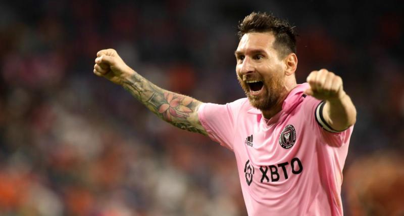  - PSG : les Ultras ont affiché une banderole pour Messi... à Miami !