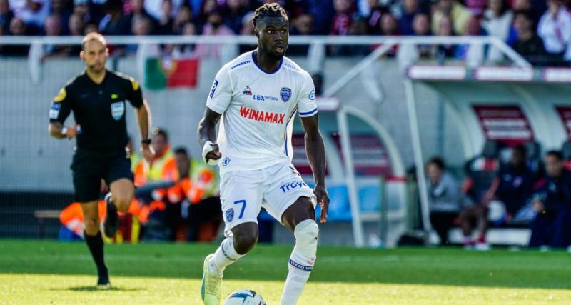  - OL : un attaquant de Troyes pisté en fin de mercato
