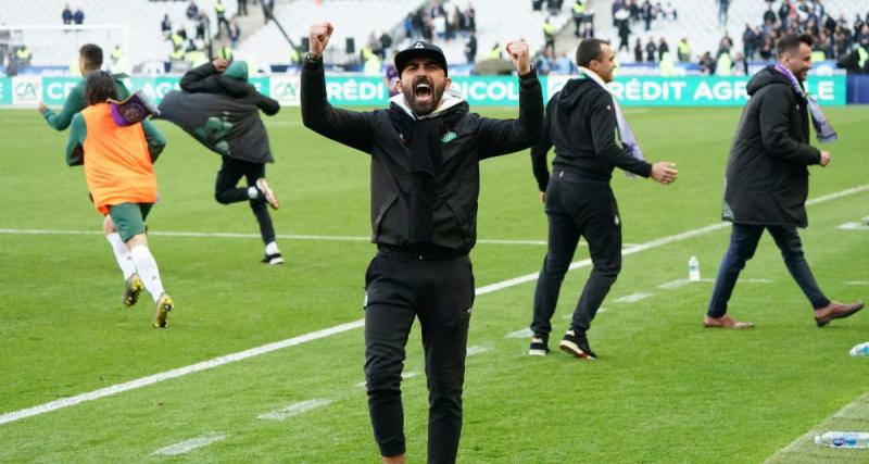  - ASSE : Razik Nedder félicite ses joueurs après la victoire contre Décines 