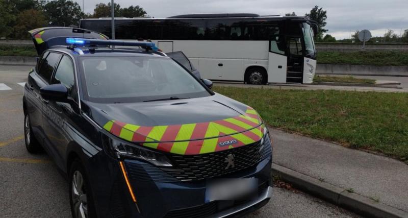  - Flashé à 122 km/h au lieu de 70, ce chauffeur de bus fait perdre un temps fou à ses 55 passagers