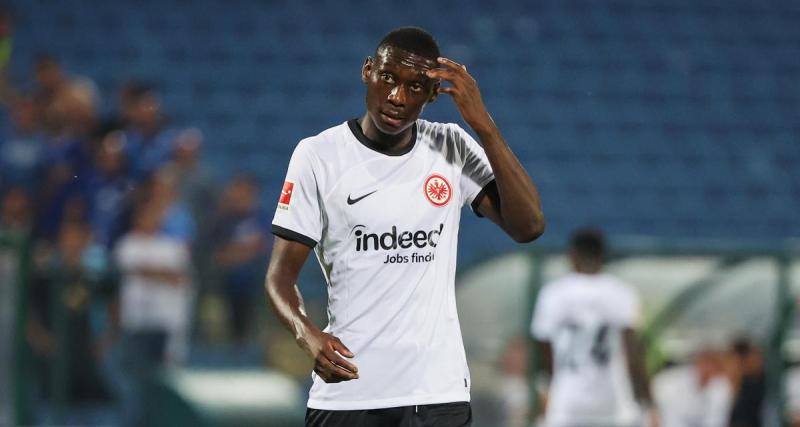  - PSG : un attaquant prêt à faire la grève pour rejoindre le club