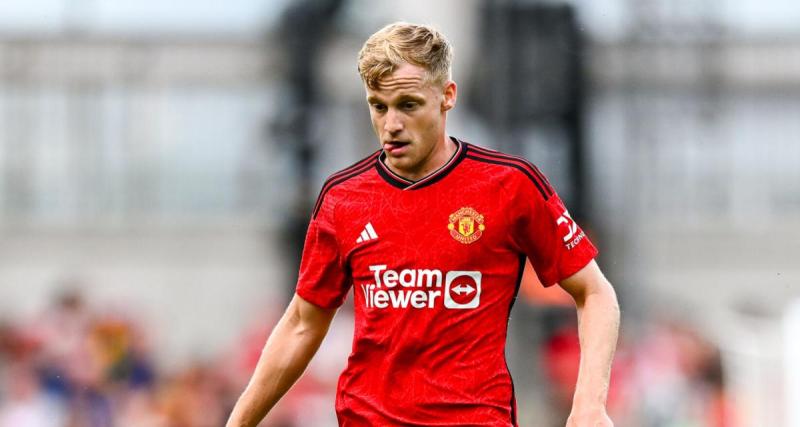  - Lorient : un accord a été trouvé avec Manchester United pour Van De Beek, un international français et un gardien de but également ciblés 