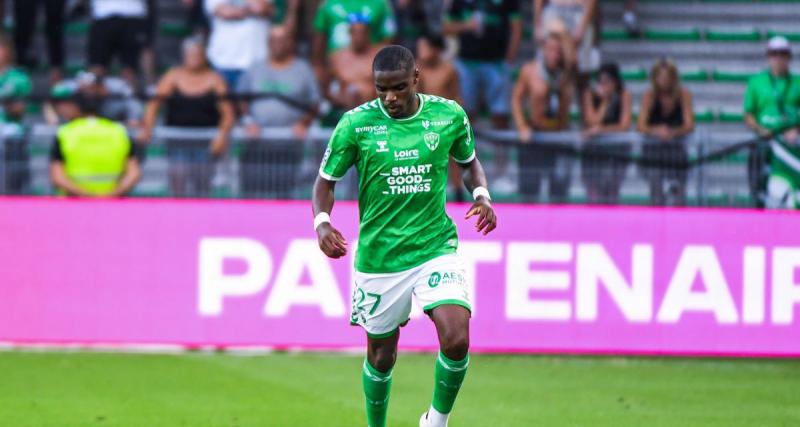  - Saint-Etienne : Niels Nkounkou serait de plus en plus proche de Francfort