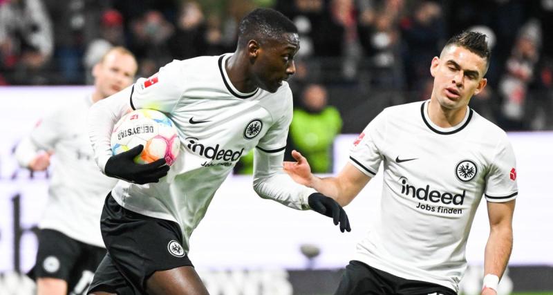  - PSG : Francfort prête un attaquant alors qu'il bloque Kolo Muani