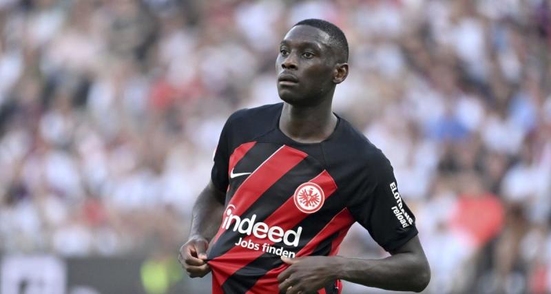  - Randal Kolo Muani signe au PSG pour 90 millions bonus compris (officiel)