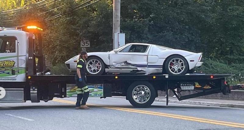  - Il s’offre une sortie de route impressionnante avec sa Ford GT, sera-t-elle même réparable ?