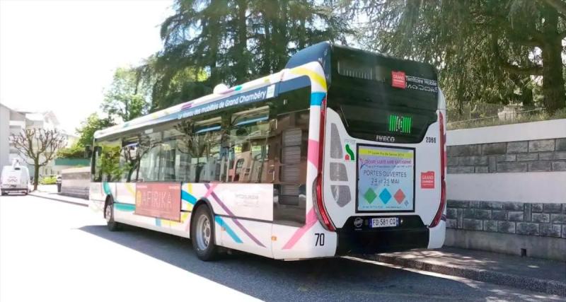  - Une région met en place la gratuité des bus pour les jeunes de 12 à 26 ans