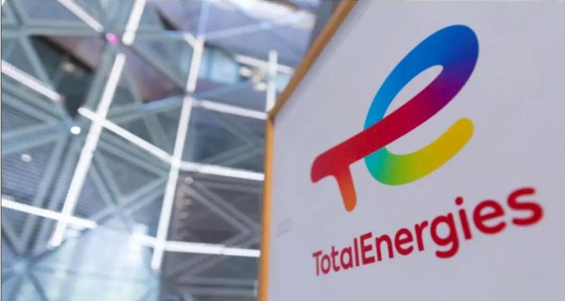 - TotalEnergies fait un geste pour les automobilistes lors de la Coupe du Monde de rugby 2023