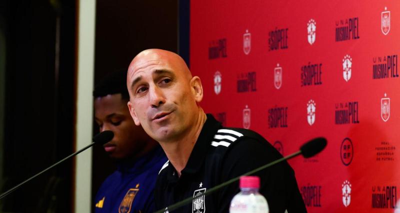  - Le président de la Fédération espagnol de football, Luis Rubiales annonce sa démission