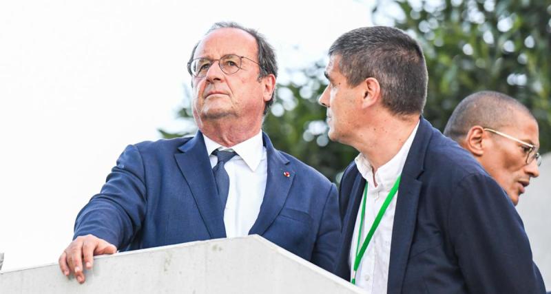  - Red Star - Rouen : François Hollande était présent au stade Bauer