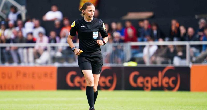  - Ligue Europa Conférence : Stéphanie Frappart au sifflet d'une rencontre