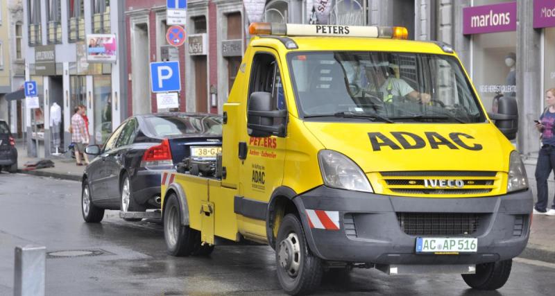  - Pour faire des économies de parking quand il part en vacances, cet automobiliste préfère la fourrière