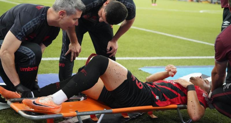  - Barça : Vitor Roque s’est fait les croisés !