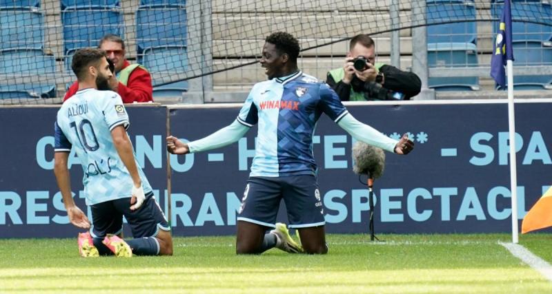  - Ligue 1 : À la pause, Toulouse mène à Bollaert et Le Havre déroule face à Clermont