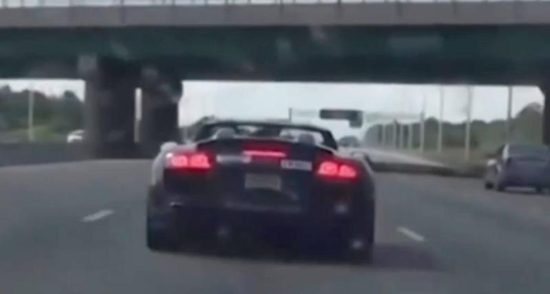  - VIDEO - Le conducteur de cette Audi R8 panique et cause un sacré bazar sur l’autoroute