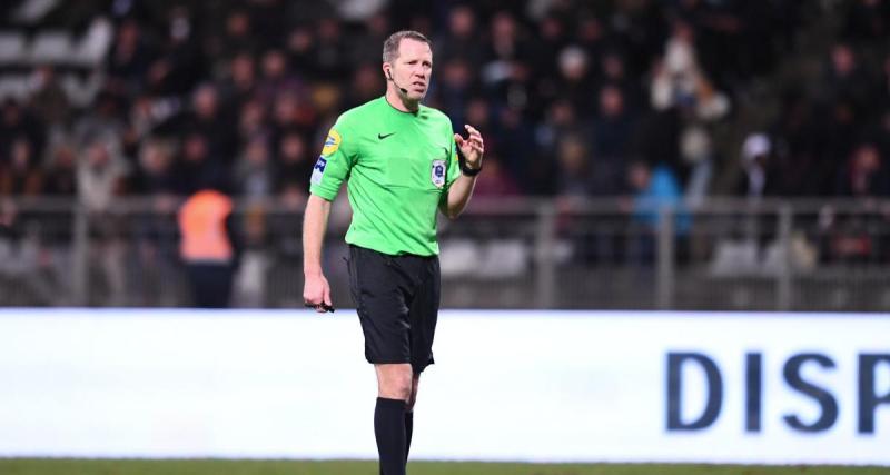 - Ligue 2 : les arbitres de la 8ème journée dévoilés 
