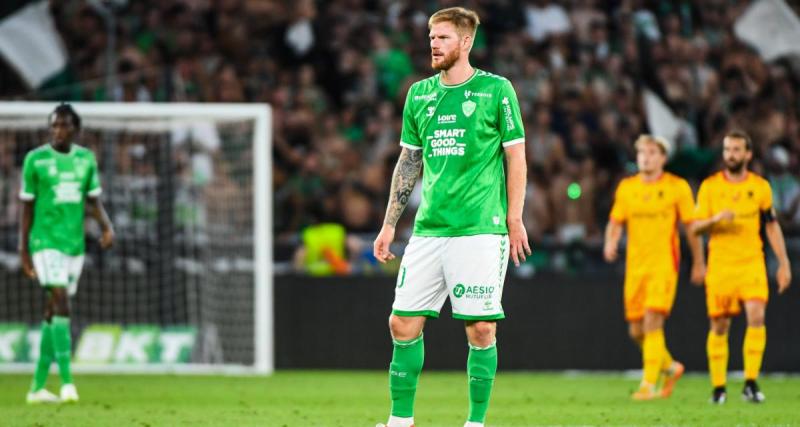  - ASSE : Charbonnier prend une balle perdue
