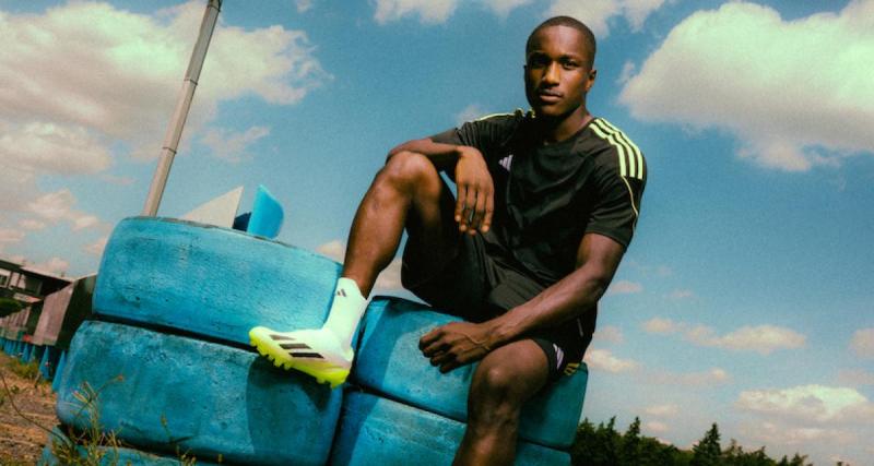  - Moussa Diaby présente la nouvelle adidas X Crazyfast !