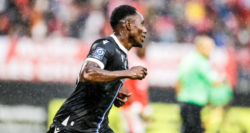  - Auxerre : Ousmane Camara prolonge son contrat jusqu’en 2027 (off) 