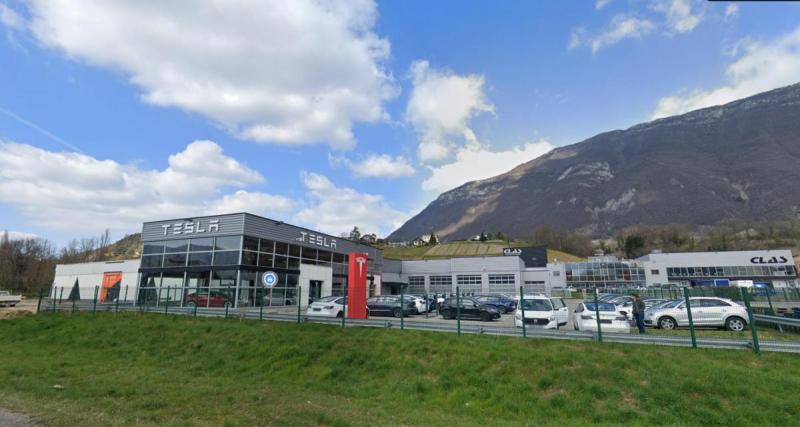  - Incroyable : 14 Tesla Réduites en Cendres à Chignin !