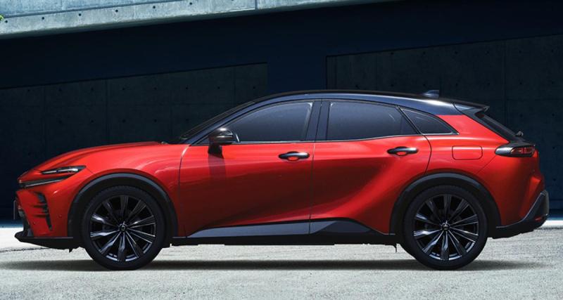  - Toyota dévoile au Japon la Crown Sport hybride