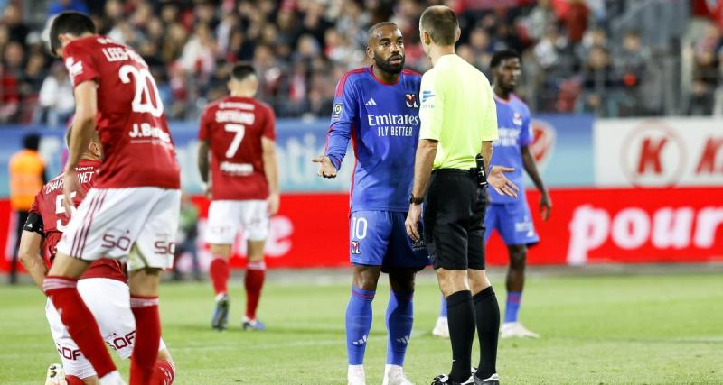  - OL : le contexte lourd autour d’Alexandre Lacazette 