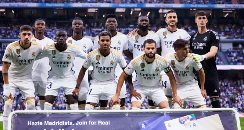  - Real Madrid: les Merengue posent avec leur nouveau bolide BMW