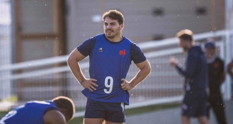  - XV de France : la toute première image de Dupont avec un casque à l'entraînement 