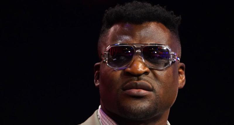  - MMA : quand Ngannou fracasse la porte d'un magasin 