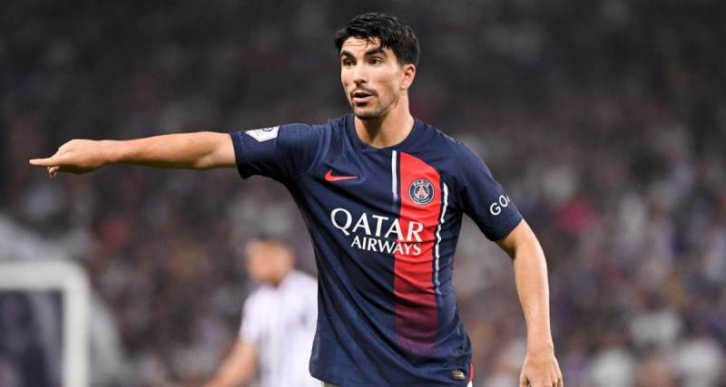  - PSG - Mercato : de retour à Valence, Carlos Soler évoque son avenir