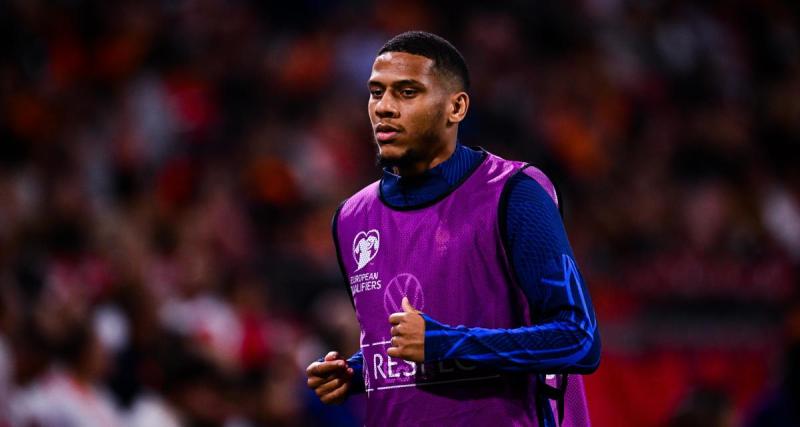  - Equipe de France : Todibo sort du silence sur son rire lors de la minute de silence