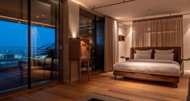  - Dormir avec sa voiture, c’est désormais possible grâce à cet hôtel !