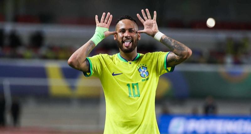  - Le PSG soutient Neymar après sa blessure