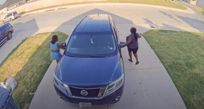  - VIDEO - Le 4x4 se fait la malle, ces deux femmes ne sont vraiment pas réactives…