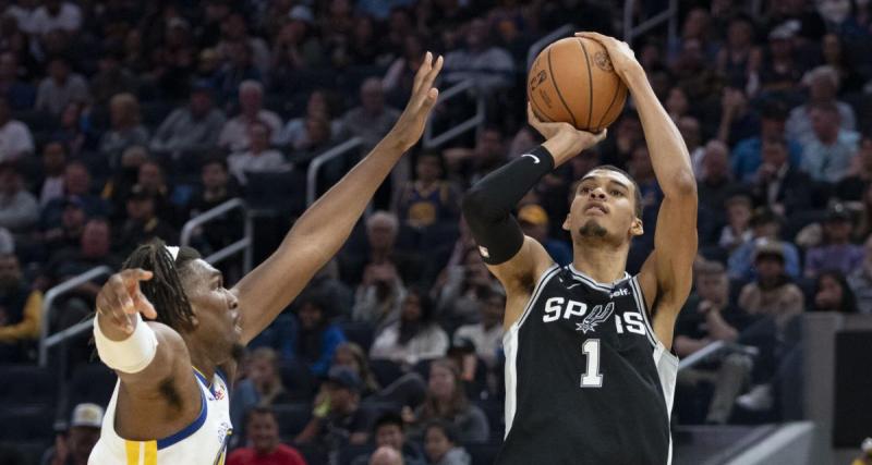  - San Antonio : la nouvelle photo dingue de Wembanyama lors de son match face aux Warriors 