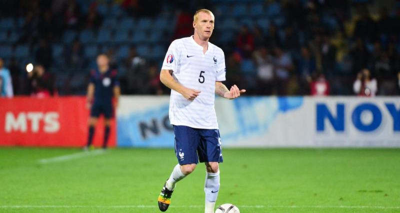  - L'international français Jérémy Mathieu met un terme à sa carrière