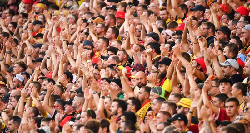  - Lens - PSV : affrontements entre supporters, la police sur place