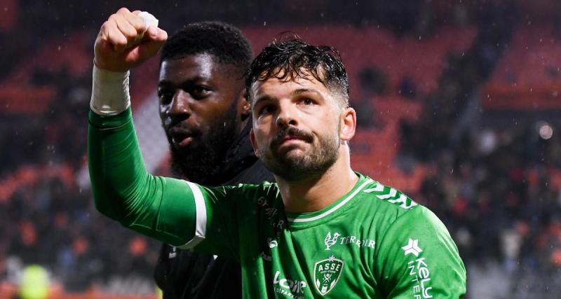  - ASSE : Gautier Larsonneur officialise sa longue absence