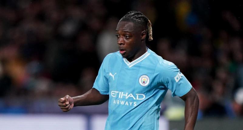  - Manchester United - Manchester City : Antony et Doku se sont chauffés pendant le derby