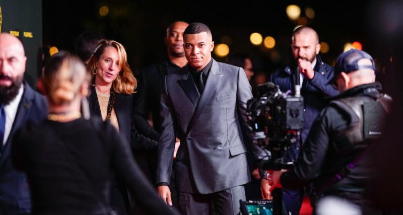  - Mbappé - Haaland au Real Madrid en 2024, des indices lâchés au Ballon d'Or ?