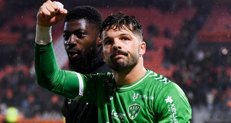  - ASSE : Larsonneur fait une apparition surprise à l'entraînement d'un club de L1 !