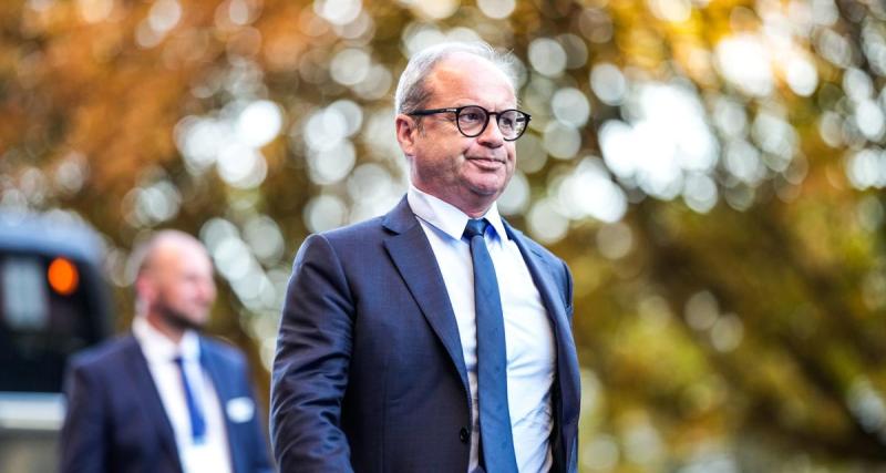  - PSG : « pour le mercato, j’arrive avec 9 joueurs par poste », la leçon de Luis Campos à la Sorbonne