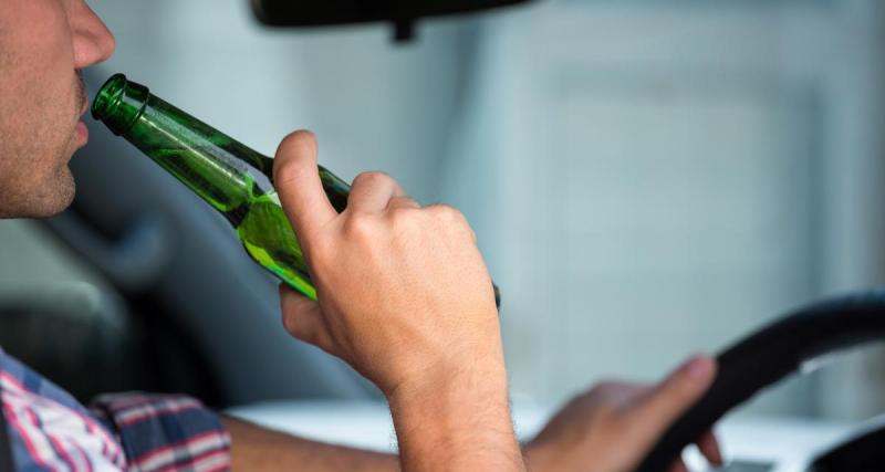  - Ivre et sans permis, il se fait prendre à bord d’une voiture qu’il envisageait d’acheter