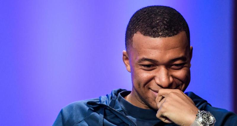  - Équipe de France : Mbappé chambre un journaliste qui portait un maillot du… Dinamo Bucarest