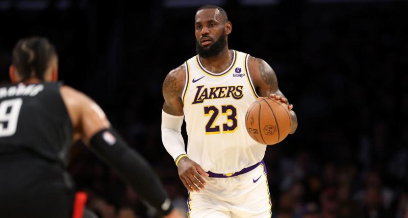  - Los Angeles Lakers : le geste totalement improbable de LeBron James qui embrase la toile 