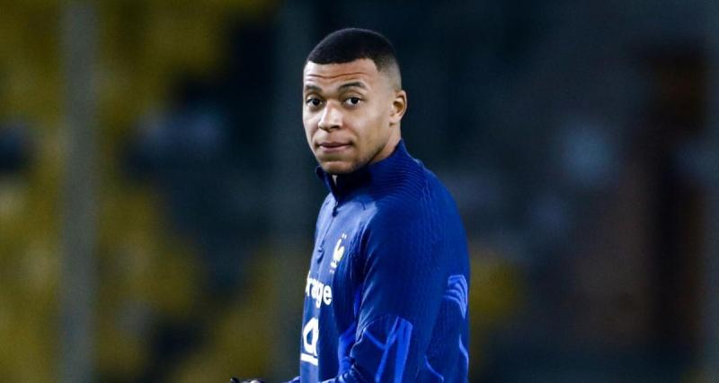  - PSG : un remplaçant surprise à Mbappé annoncé, son agent répond