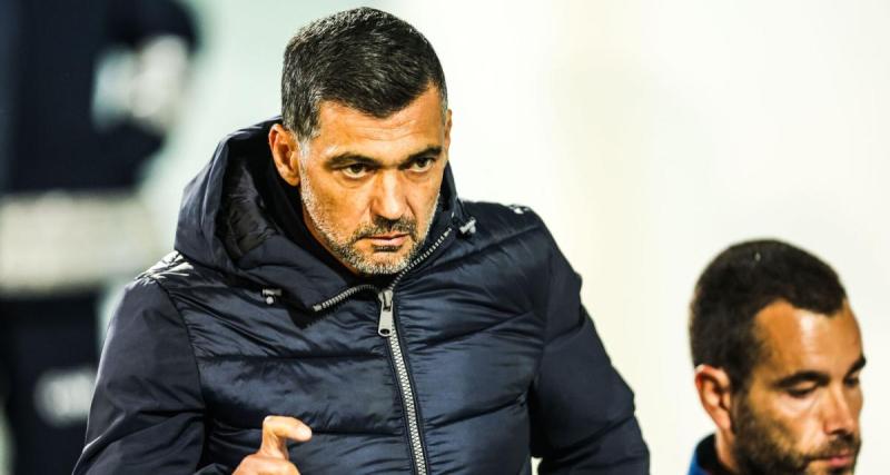  - FC Nantes : Sergio Conceição se prend une balle perdue des Canaris