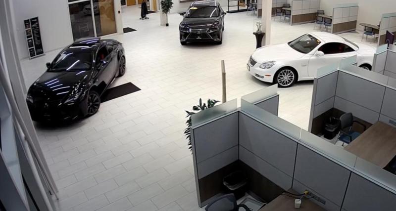  - À 17 ans, il est accusé de six vols de voitures, la justice américaine lui propose un deal à 10 ans de prison