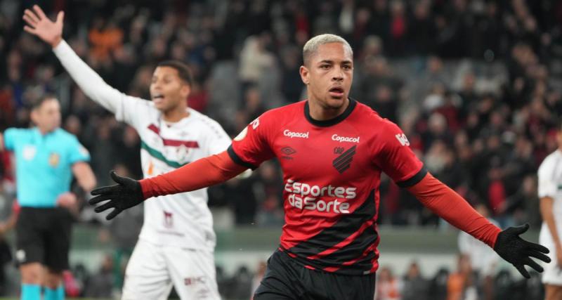  - Barça : Vitor Roque ou un milieu de terrain ? Le club a fait son choix !