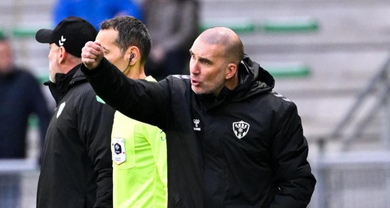  - ASSE : Batlles charge l'arbitrage et les remplaçants après la défaite contre Pau